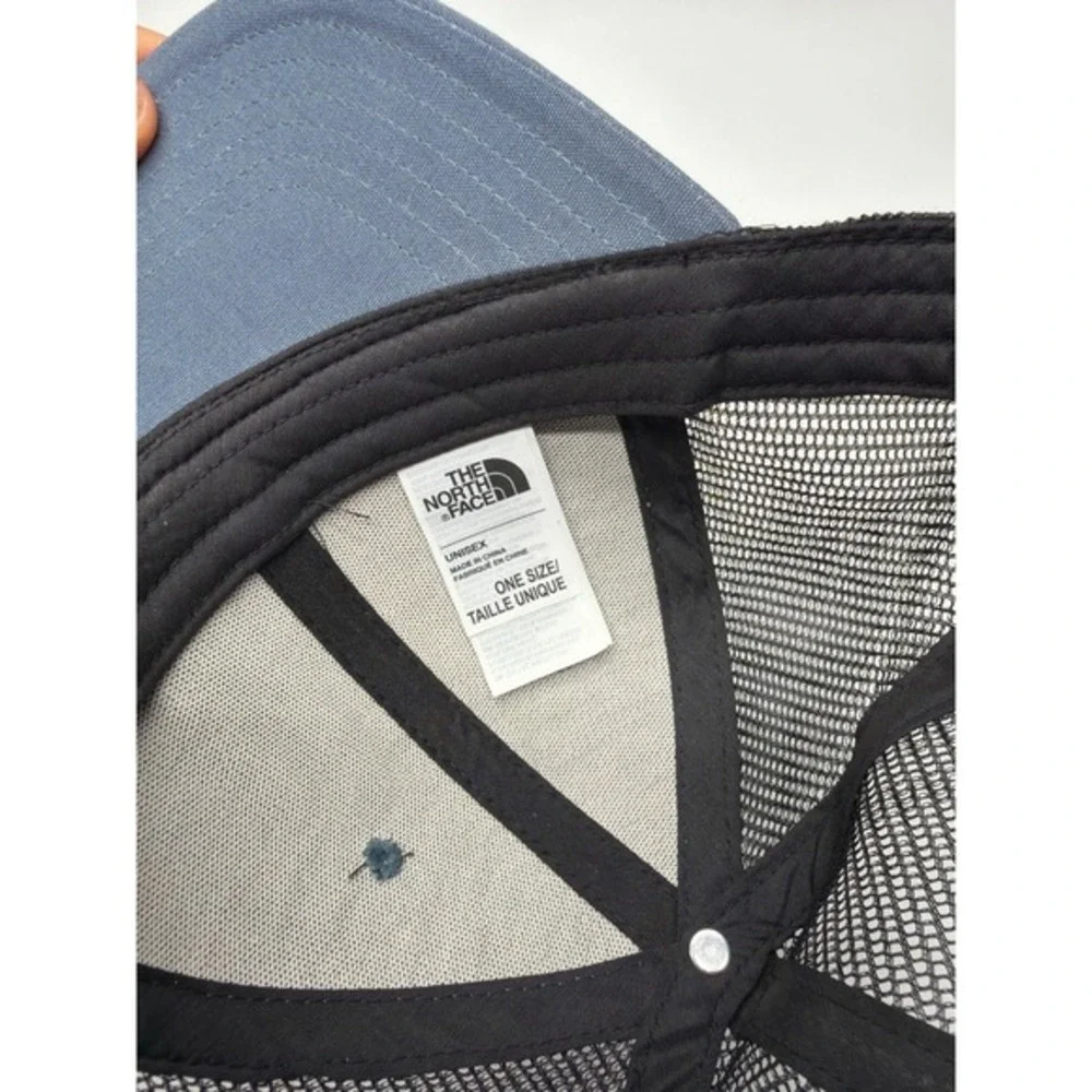 The North Face Embroidered Logo Trucker Hat Cap‎ 